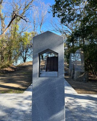 お百度の掃除🧹

#神社
#無徳神神社
#願い
#石
#恵比寿
#香川県
#多度津町
#とうりょうこうえん